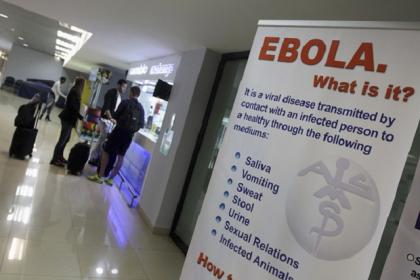 Ebola: Glasgow doctors treat UKs first diagnosed case in female.
